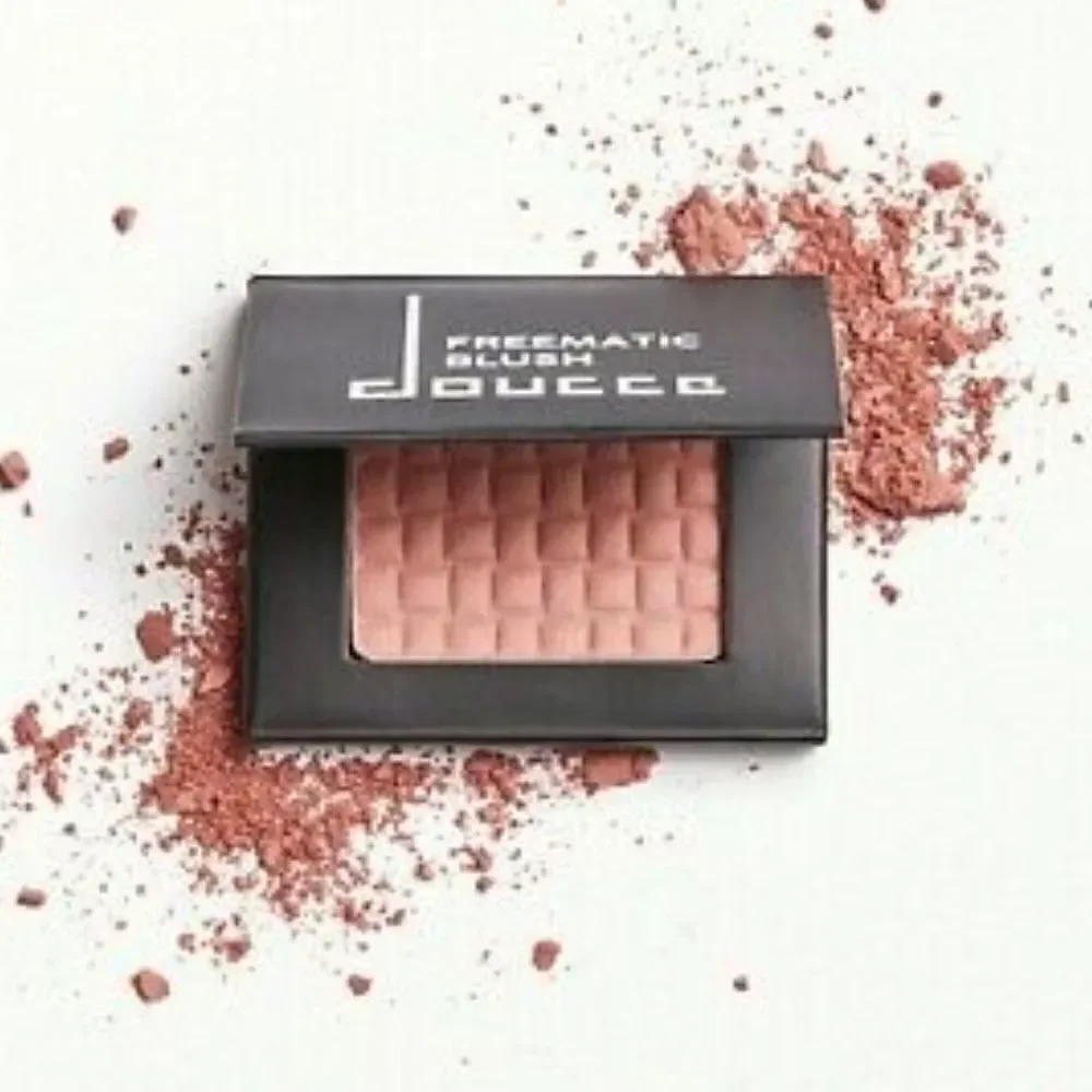 Freematic blush in daydream brand new
